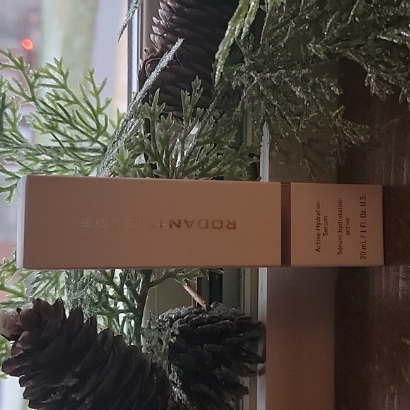 R+F Active Hydration Serum - Picture 4 of 4